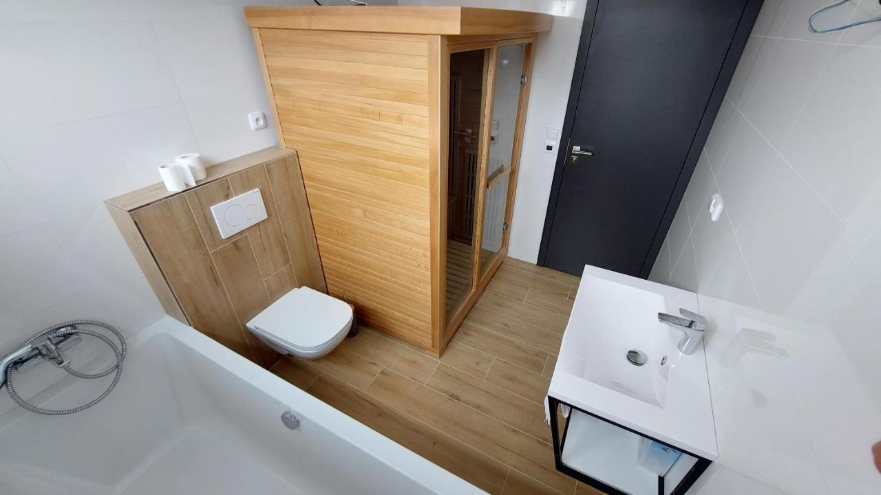 Apartmany Jura โนวาเปซ ภายนอก รูปภาพ