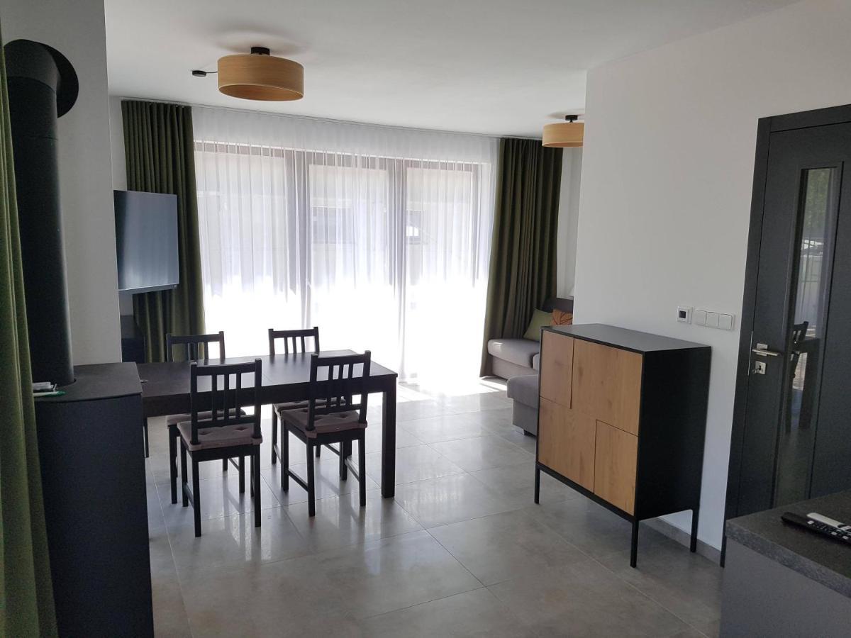 Apartmany Jura โนวาเปซ ภายนอก รูปภาพ